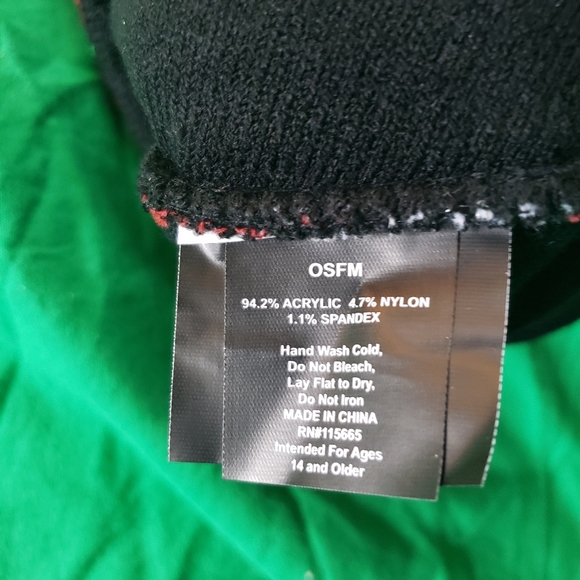 Disney Nightmare Before Christmas 30th Anniversary Beanie OSFM NWT - Picture 5 of 5